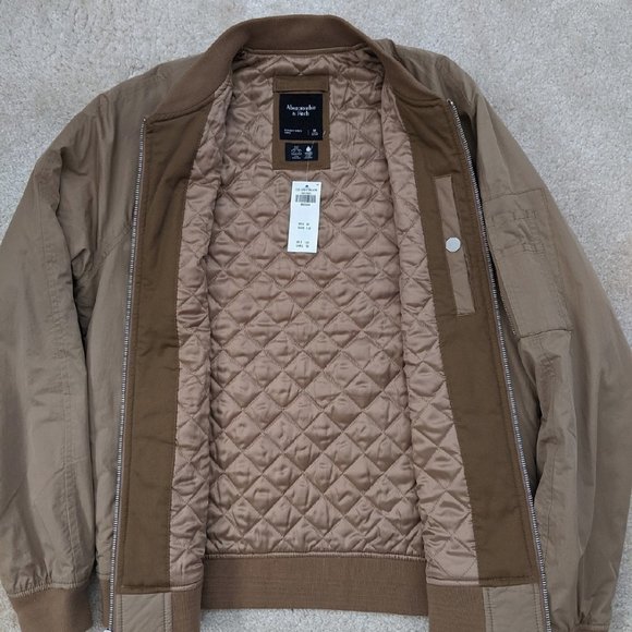 NWT Abercrombie & Fitch tan bomber jacket medium new - Picture 4 of 5